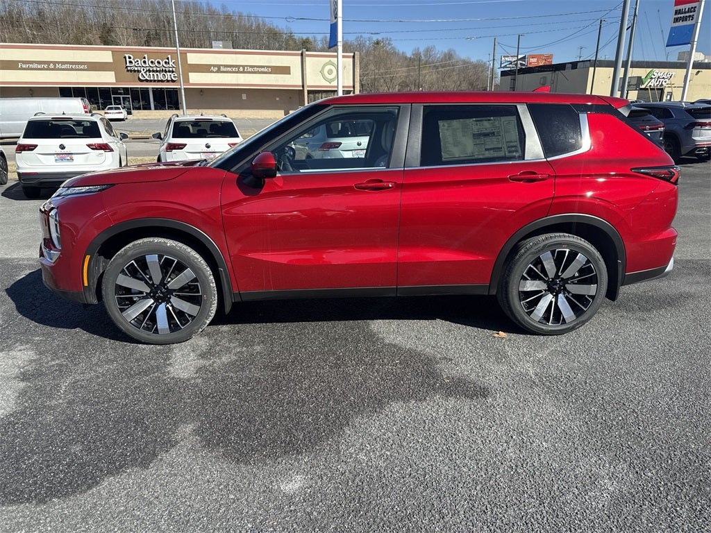 2025 Mitsubishi Outlander SE