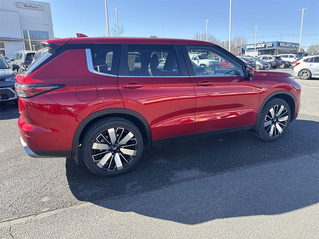 2025 Mitsubishi Outlander SE