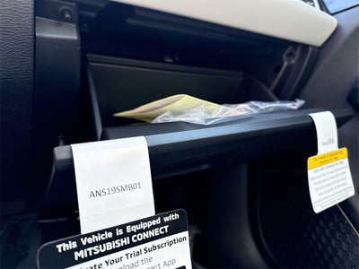 2025 Mitsubishi Outlander SE