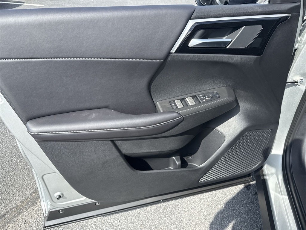 2025 Mitsubishi Outlander PHEV SE