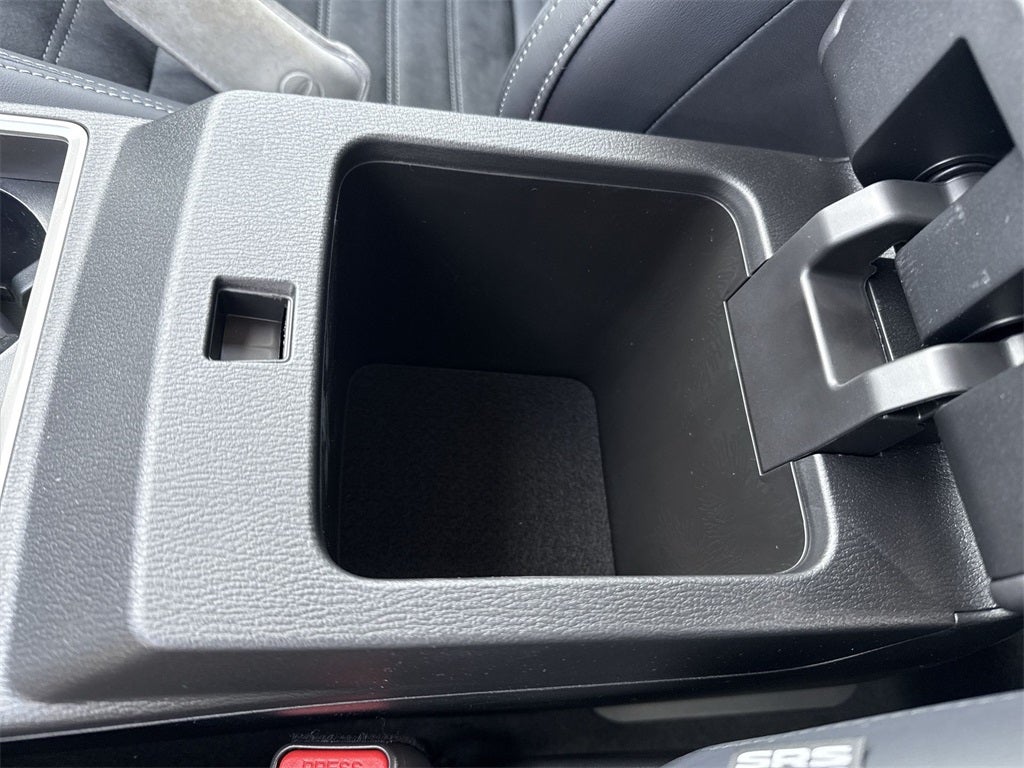 2025 Mitsubishi Outlander PHEV SE