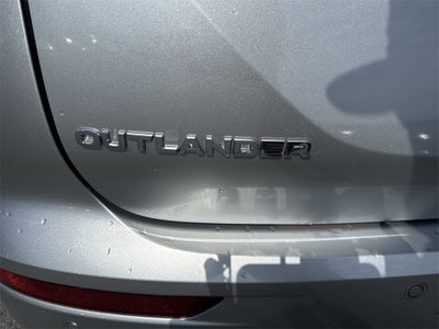 2025 Mitsubishi Outlander PHEV SE