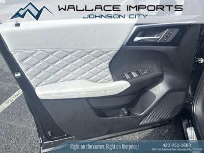 2025 Mitsubishi Outlander PHEV SEL Platinum Edition