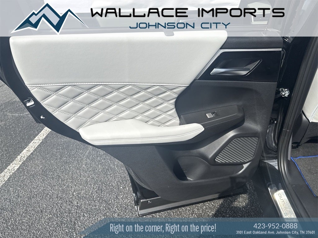 2025 Mitsubishi Outlander PHEV SEL Platinum Edition