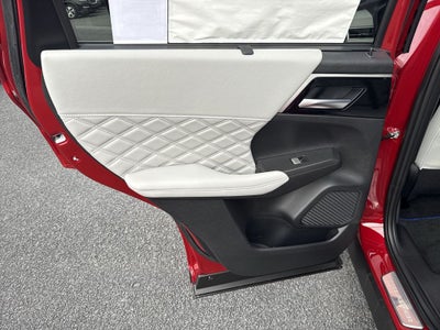 2025 Mitsubishi Outlander PHEV SEL