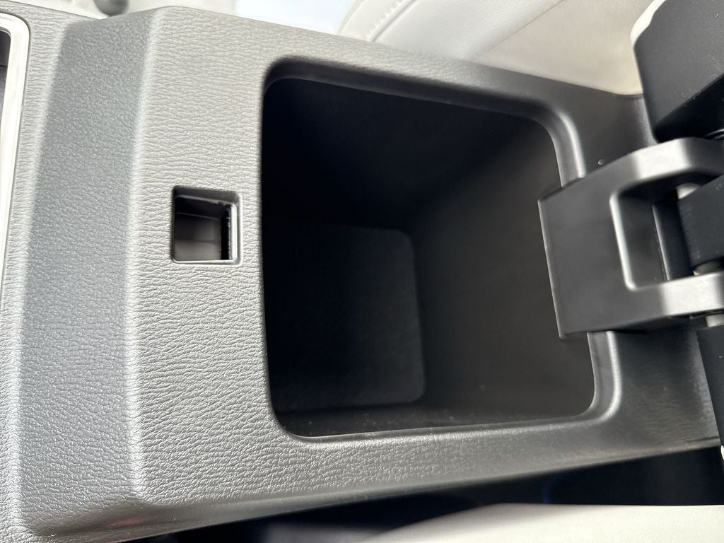 2025 Mitsubishi Outlander PHEV SEL