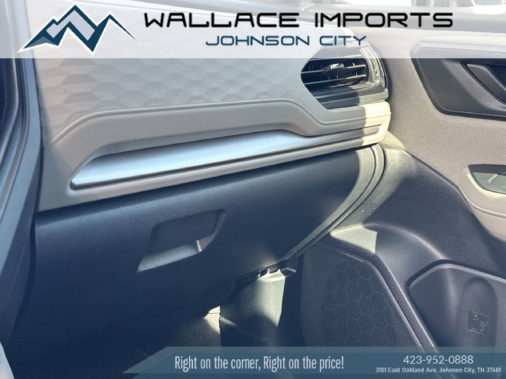 2025 Subaru Forester Base