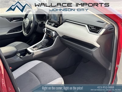 2019 Toyota RAV4 XLE