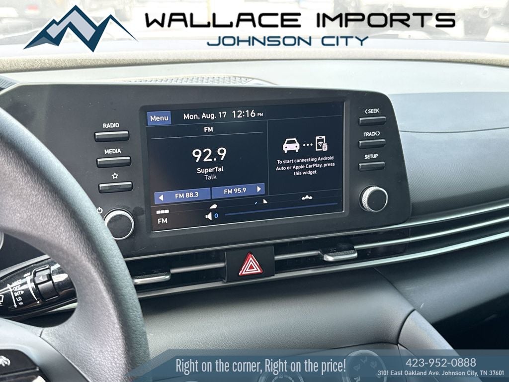 2024 Hyundai Elantra SE