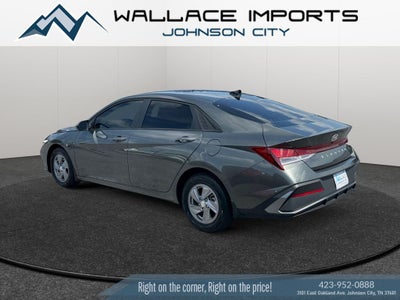 2024 Hyundai Elantra SE