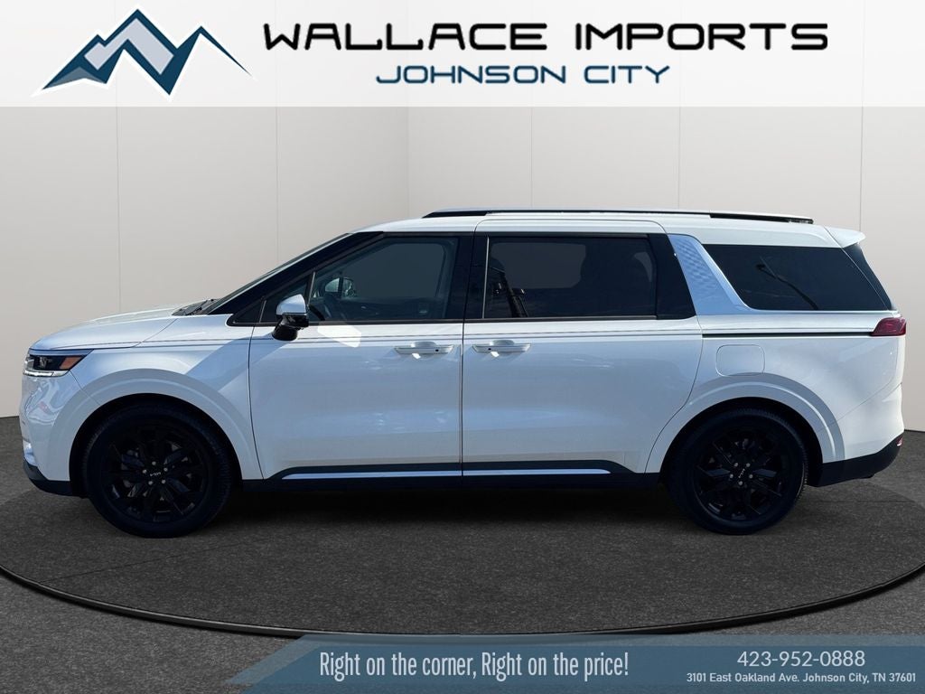 2022 Kia Sedona SX's photo