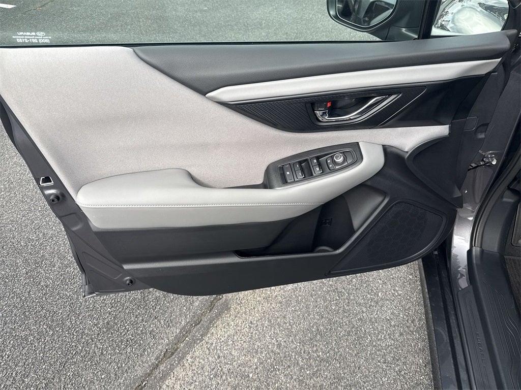 2025 Subaru LEGACY Premium