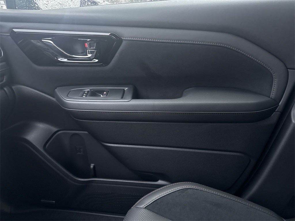 2025 Subaru FORESTER Touring Hybrid