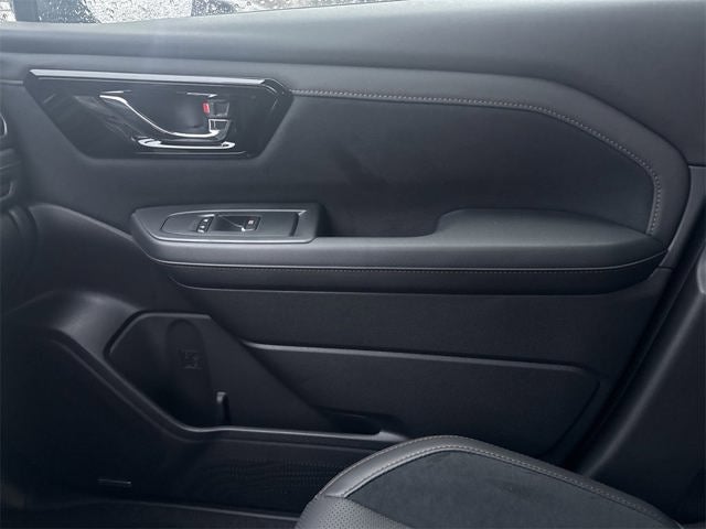 2025 Subaru FORESTER Touring Hybrid